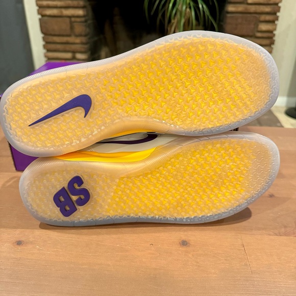 Nike Nyjah Free 2 SB x NBA “Lakers” / Sz. 11 / DS (New) - Picture 6 of 7